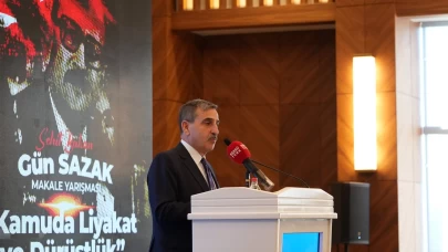 Türkiye Kamu-Sen Genel Başkanı Kahveci: “Devlet yönetiminde dürüstlük ve liyakat esastır”