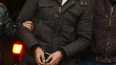 Erkek şiddeti bitmiyor! Boşanma aşamasındaki eşini ve köylüsünü yaraladı