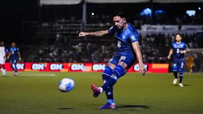 Nikaragua–Haiti maçında stadyum karanlığa gömüldü!