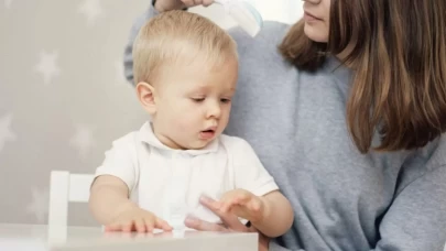 Bebek Saçlarını Gürleştirmenin Sırrı! Sadece Birkaç Damla Yeter