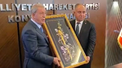 Hulusi Akar’dan MHP Konya İl Başkanlığı’na ziyaret: Cumhur İttifakı’nı her Türk vatandaşı desteklemeli