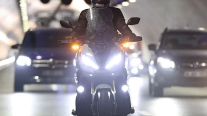Motosiklet sürücüleri için yeni zorunluluk! Artık eldivensiz trafiğe çıkmak yasak