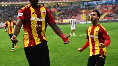 Kayserispor, Kasımpaşa'yı 3-2 geçerek galibiyet serisine başladı