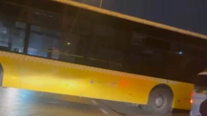 Ataşehir’de ilginç anlar! Otobüs yüksek yolda sıkıştı