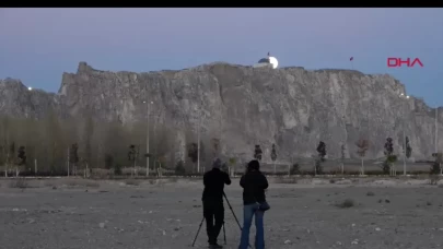 Kasım Dolunayı göz kamaştırdı