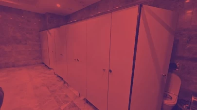 Tuvalette korku dolu anlar!