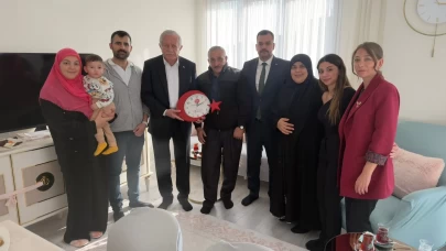 MHP heyetinden Gaziosmanpaşa’da “Hayırlı Günler Komşum” ziyareti