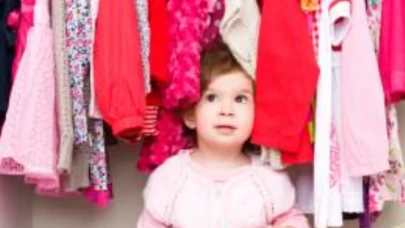 Çocuk giydirirken her ebeveynin bilmesi gereken 7 psikolojik tüyo