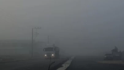 Görüş mesafesi 20 metreye kadar düştü! Kent adeta görünmez hale geldi