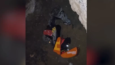 Kadıköy’de yol çalışması kabusu! Motosikletli sürücü çukura düşerek yaralandı