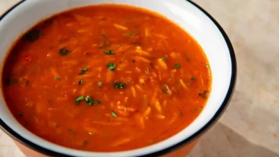 Domatesli Şehriye Çorbası Bebeklere Enerji Desteği