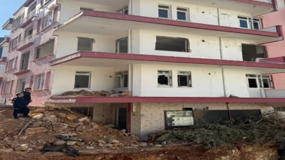 Antalya'da korkutan yangın! Bir erkek cesedi bulundu