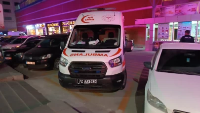 Yürüyen merdivene sıkışan çocuğun parmağı koptu