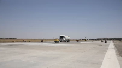 İlk resmi iç hat uçuşu gerçekleşti