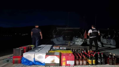 Ege açıklarında yasa dışı sevkiyat: Lüks teknelerde yasaklı madde ve kaçak içki ele geçirildi