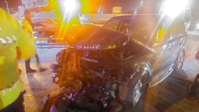 Bandırma’da 6 araç birbirine girdi: Yol 1 saat trafiğe kapandı