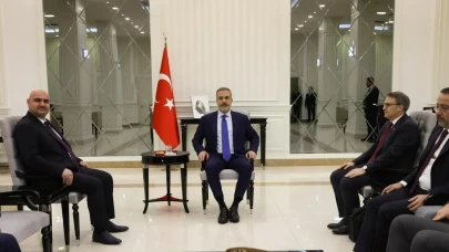 Bakan Fidan, Irak Türkmen Cephesi Başkanı Ağaoğlu ile görüştü