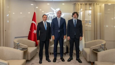 Bakan Ersoy: Turizm gelirinde 64 milyar dolar hedefini yakalıyoruz