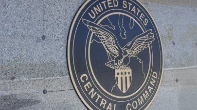 İran, Hürmüz Boğazı'nda bir gemiye el koydu