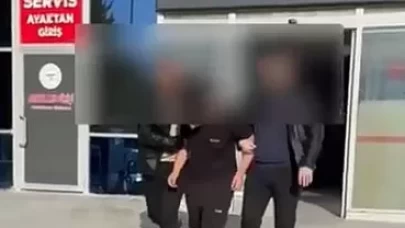 Canlı yayında Kur'an-ı Kerim ve bayrağımıza alçak saldırı!