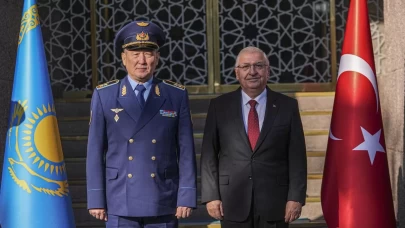 Güler–Kosanov Zirvesi