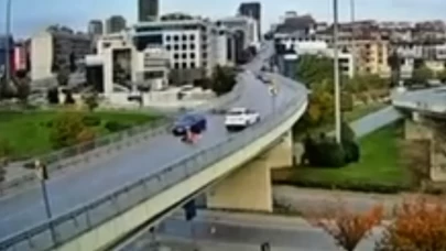 Maltepe’de hatalı sollama zincirleme kazaya neden oldu: Motosikletli yola savruldu