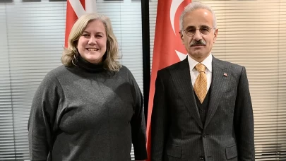 Bakan Uraloğlu Londra’da İngiltere Ulaştırma Bakanı Alexander ile görüştü