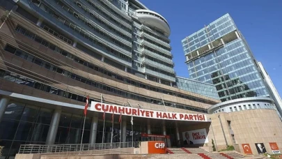 Özgür Özel'in yalanlarla iddianameyi gölgelemesine CHP'liler de isyan etti!