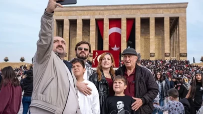 Türkiye Atatürk'ü anıyor! Dört bir yanda hayat adeta durdu