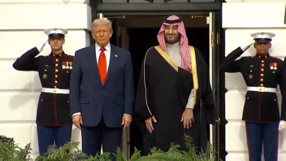 Trump, Veliaht Prens Selman’ı Beyaz Saray’da resmi törenle karşıladı