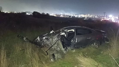 Kontrolden çıkan otomobil şarampole devrildi