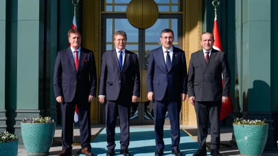 Cevdet Yılmaz, KKTC Başbakanı Ünal Üstel ile Cumhurbaşkanlığı Külliyesi’nde görüştü