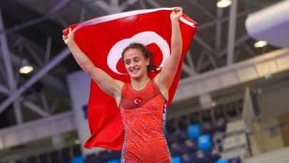 Selvi İlyasoğlu'ndan Riyad'ta bronz madalya