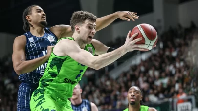 TOFAŞ, Anadolu Efes’i devirdi