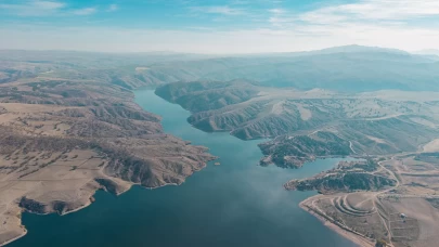 Havadan görüntülendi: Kapulukaya Barajı'nın eşsiz doğal manzarası