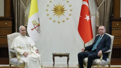 Türkiye’den barış mesajı dünyaya ulaştı! İletişim Başkanı Duran’dan Erdoğan-Papa zirvesi detayları