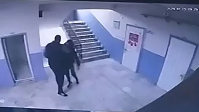 Okul müdürü otizmli öğrenciyi merdivenlerden itti