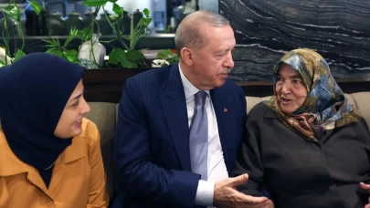 Cumhurbaşkanı Recep Tayyip Erdoğan’dan Ankara’da sürpriz kafe ziyareti