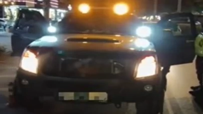 Alanya'da çakarlı araca 276 bin TL ceza! Ehliyetine 30 gün el konuldu