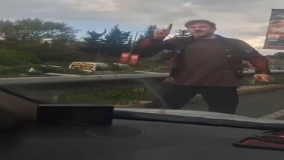 Ümraniye’de yol kavgası! Kızı korkudan gözyaşları döktü