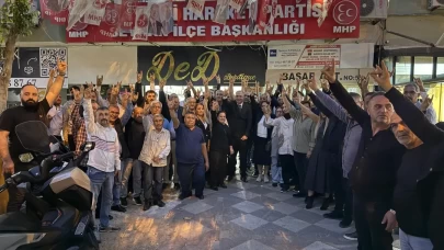 Seyhan'da MHP'ye yoğun katılım!