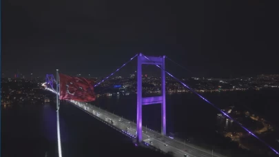 FSM Köprüsü, Dünya Prematüre Günü için mora büründü