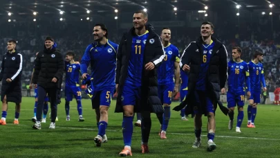 Bosna Hersek, play-off'a kalmayı garantiledi