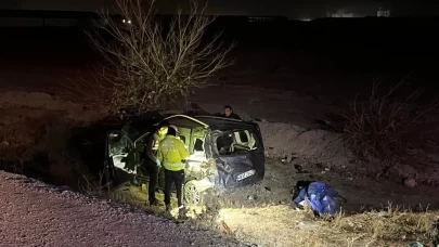 Konya’da hafif ticari araç şarampole devrildi: Bir kişi hayatını kaybetti, 3 yaralı