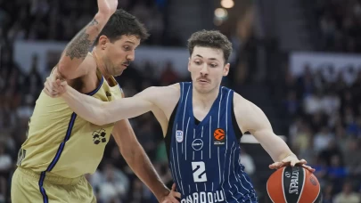 Anadolu Efes EuroLeague’de Barcelona’yı devirdi