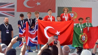 Triatle’de tarihi başarı: 21 altın madalya