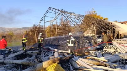 Amasya'da iş yerinin deposunda çıkan yangın hasara yol açtı