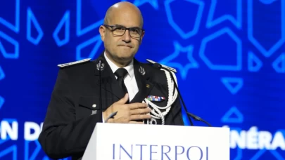 Interpol'ün yeni başkanı Fransız Lucas Philippe oldu
