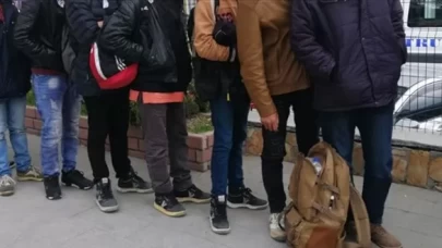 Düzensiz göçe geçit yok: 16 göçmen yakalandı