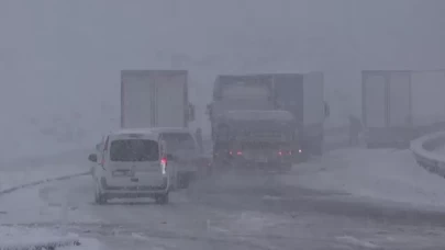 Kop Dağı Geçidi yeniden beyaza büründü